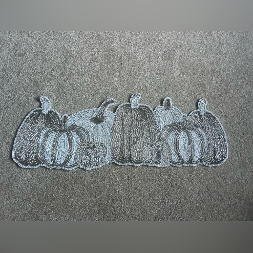 Pumpkins beaded table runner